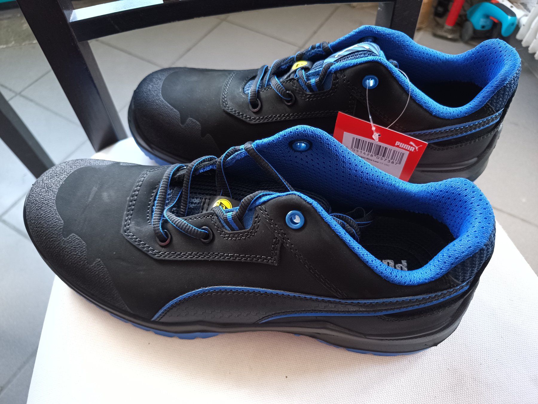 Puma Chaussures hommes: Puma Sicherheitsschuhe S3 ESD SRC 45 – Neuf avec emballage d'origine à Oberegg par 19franzi94 2