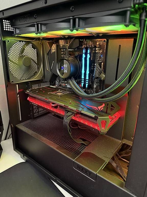 Grafikkarten: AMD Radeon RX 7800 XT Red Devil – Gebraucht aus Zürich von Driart 1