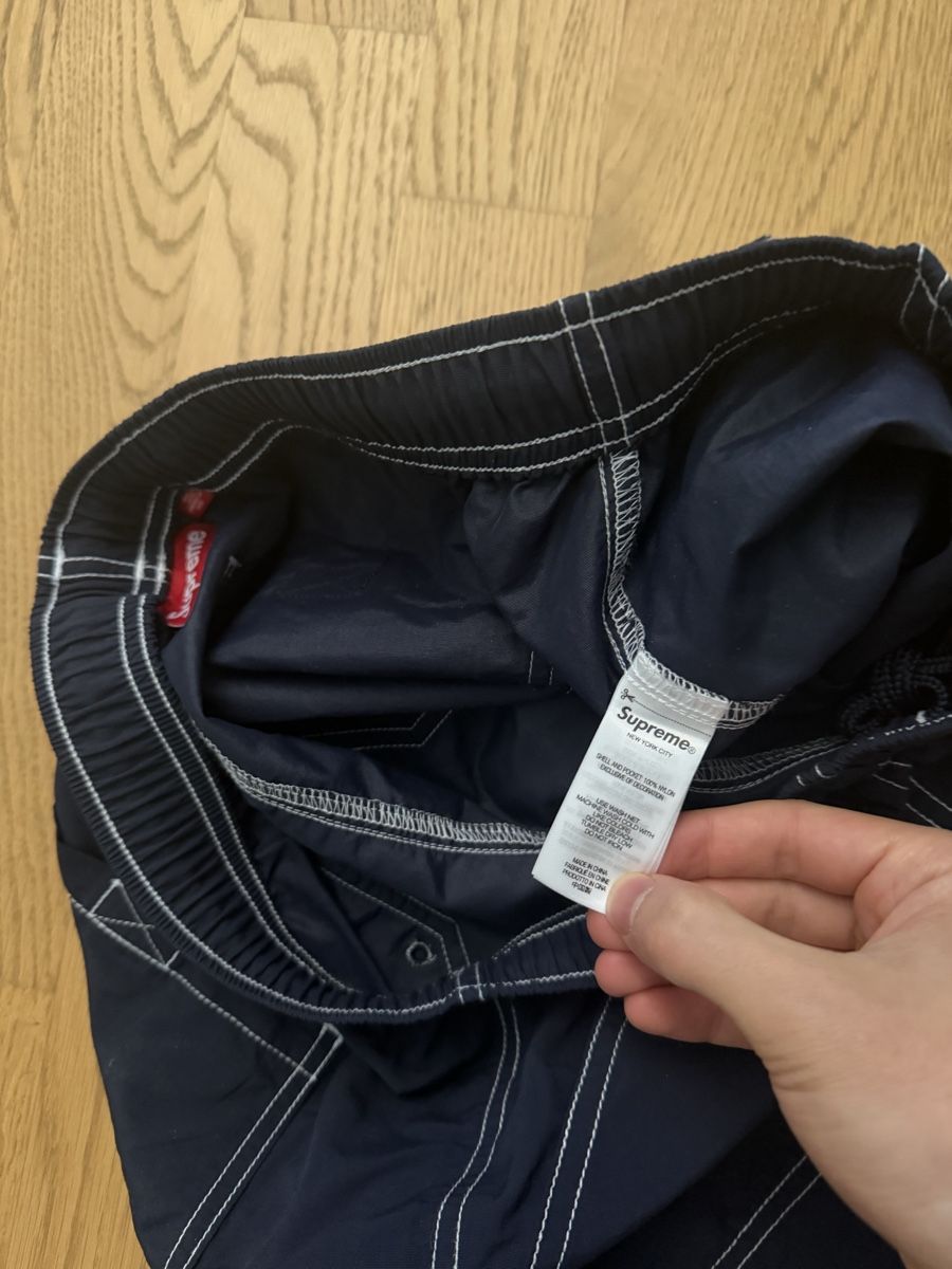 Supreme Pantalons: Supreme Shorts Navy – Neuf (Voir description) à Zürich par jonaslw 3