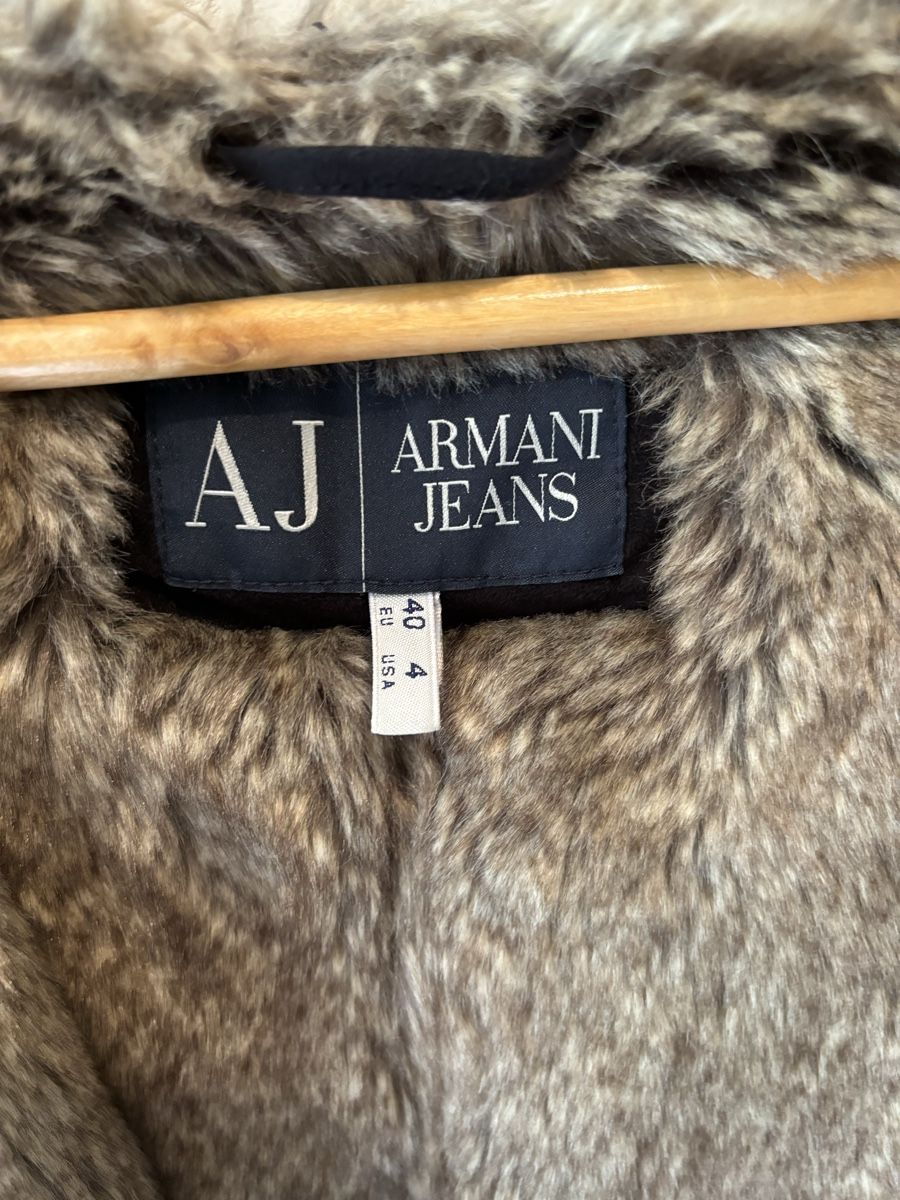 Armani Jacken: Giacca Armani nera, small, interno morbido – Gebraucht aus Carouge GE von rus_f9nh 7