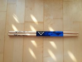 Drum Sticks: Vater Percussion Ball