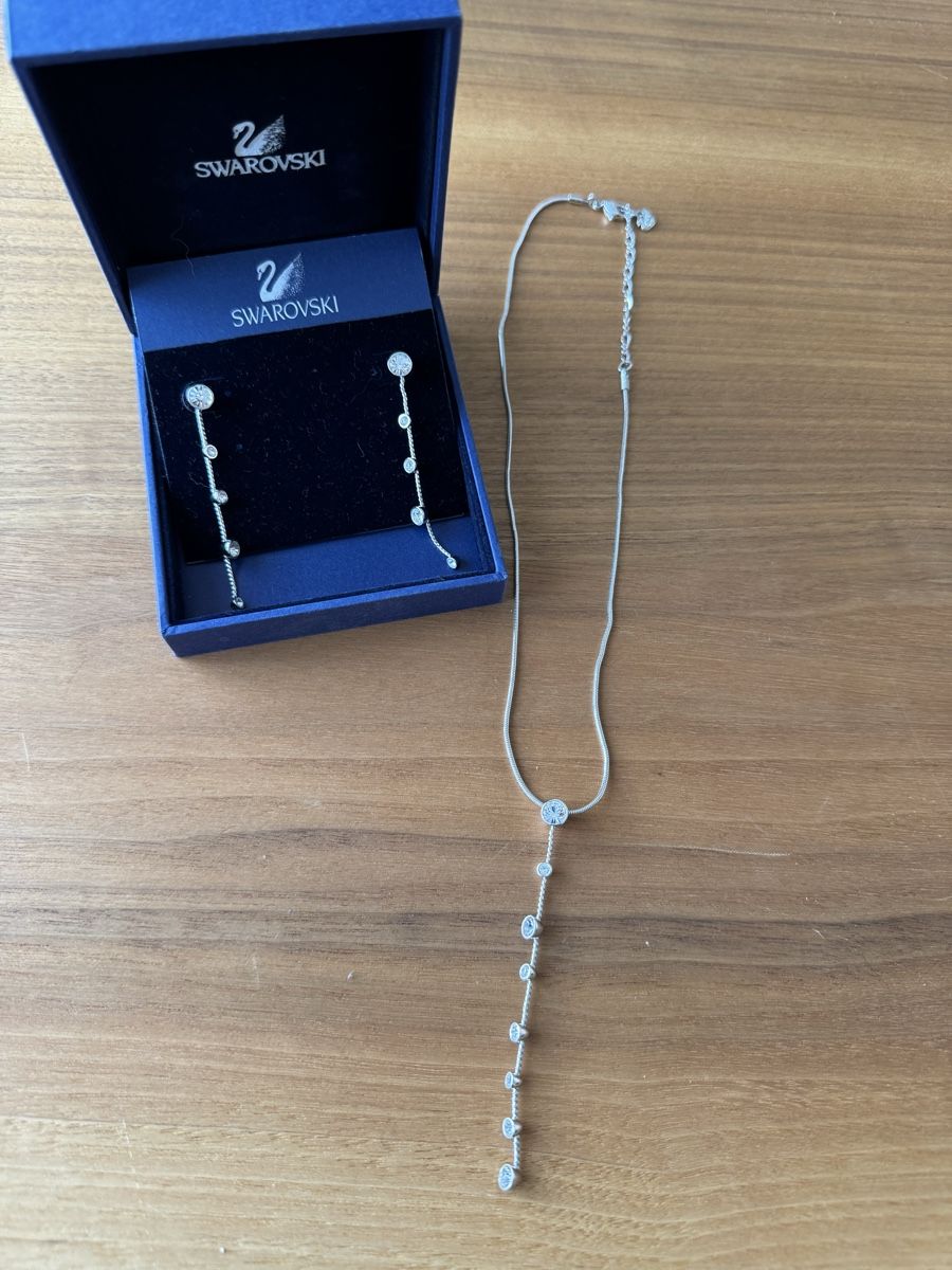 Swarovski Altri gioielli: Swarovski Kette + Ohrringe Set mit Box – Usato da Seuzach venduto da landfrau77