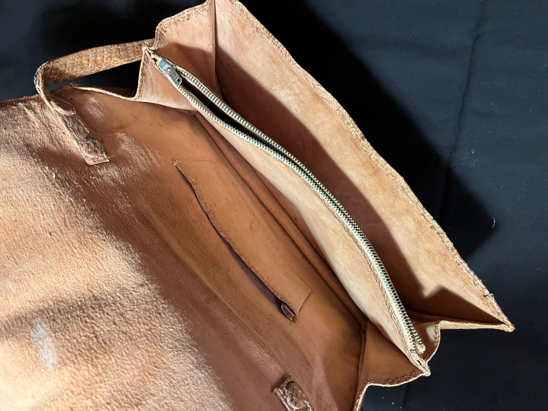Taschen für Damen: Vintage Echtschlangenleder Handtasche / Clutch – Gebraucht aus Zürich von olivier0310 7
