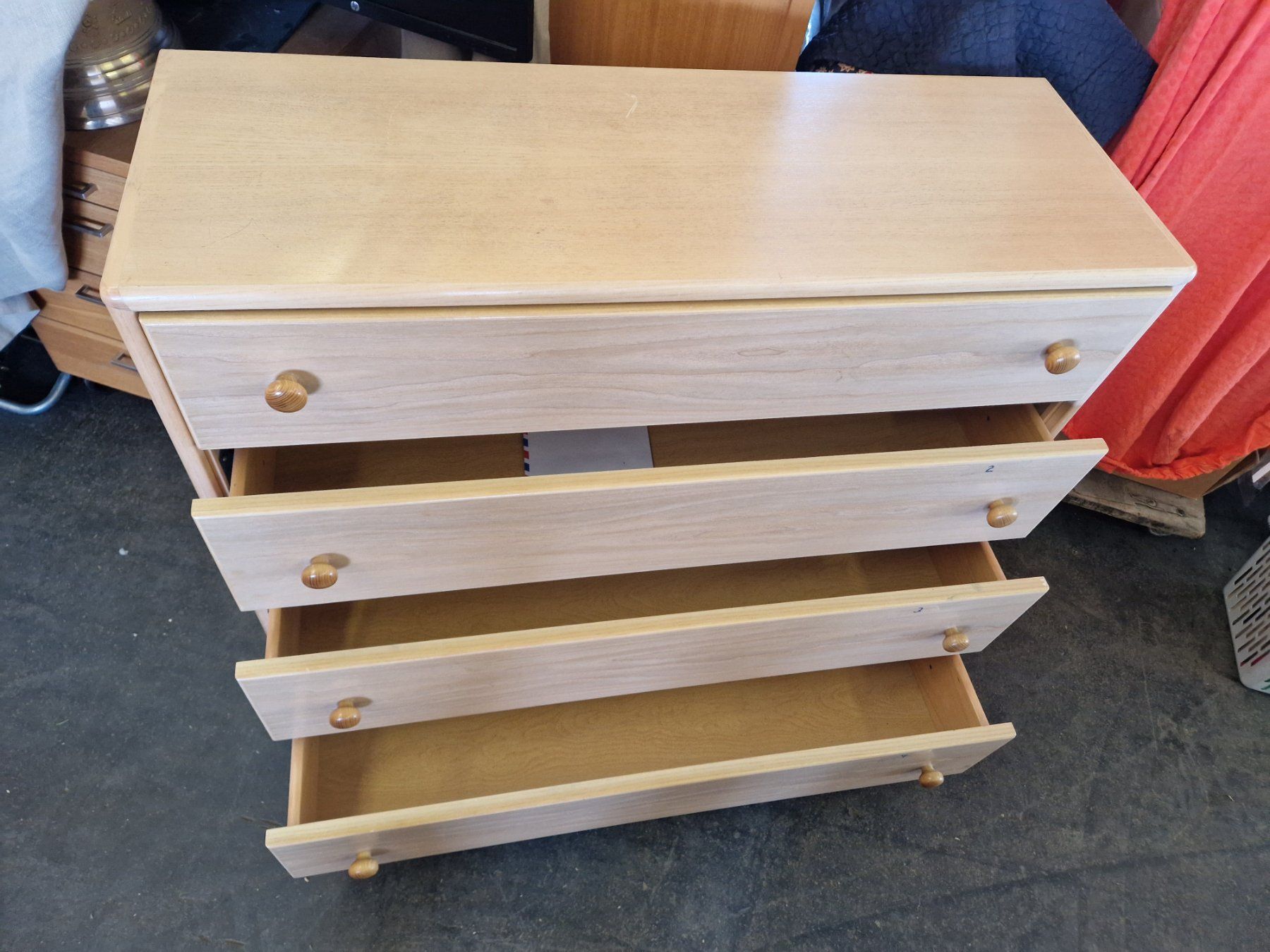 Kommoden: Kommode Sideboard 4 Schubladen neuwertig 100 X 36 X 86 hoch – Gebraucht aus Wädenswil von verebe 3