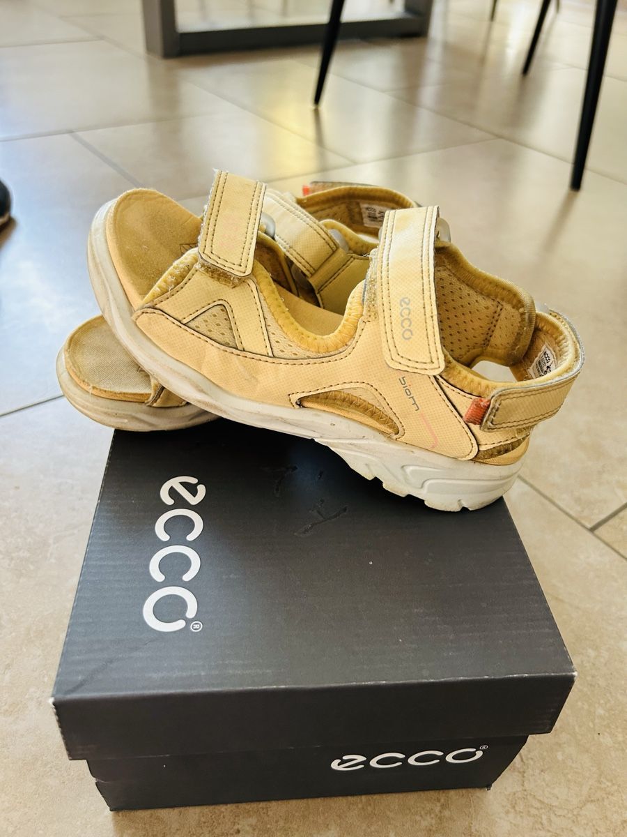 Ecco Schuhe für Jungen: Tolle Ecco Sandalen Gr 30, bequem – Gebraucht aus Birmensdorf ZH von LXro