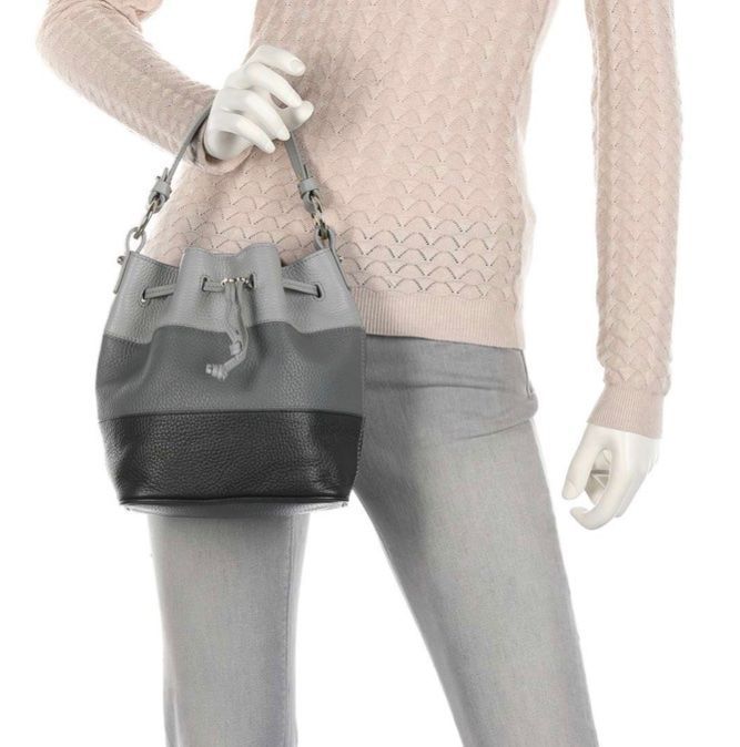 Aigner Taschen für Damen: AIGNER Tara Umhängetasche – Neu und originalverpackt aus Oberaach von Dandy2021 4