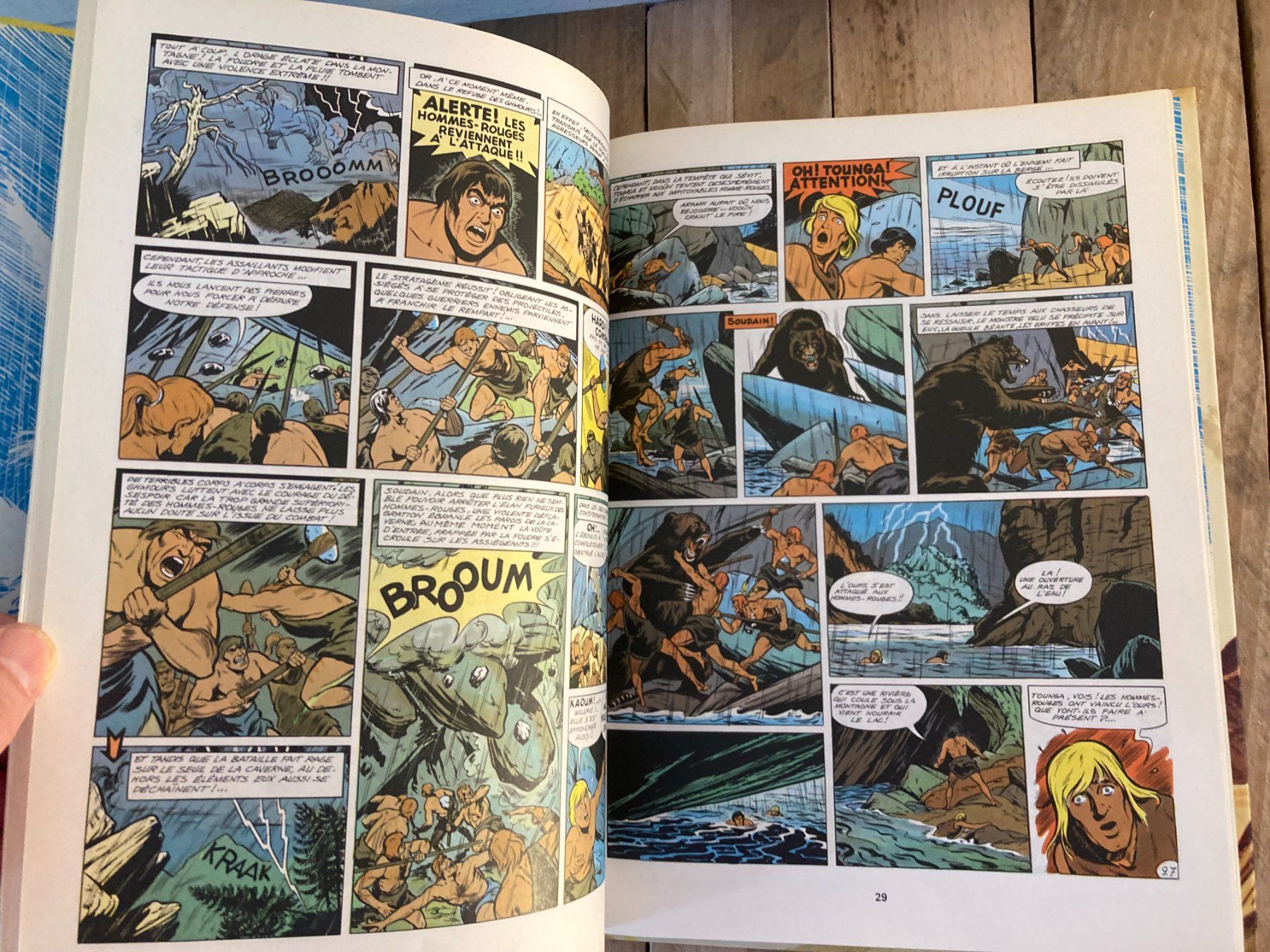Fumetti: AIDANS-TOUNGA-Et les hommes rouges – Usato da vaumarcus venduto da Nicolasorel 9