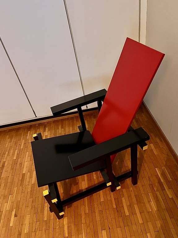 Sedie: Chaise Rietveld – Usato da Bourg-St-Pierre venduto da GdCombin