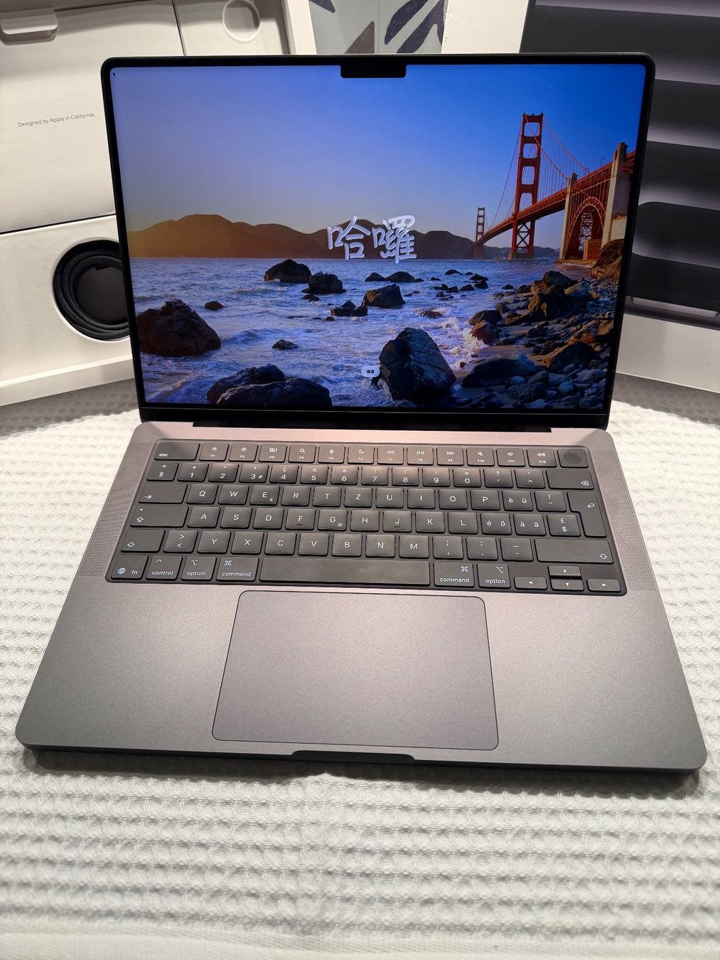 Apple - MacBook Pro 14