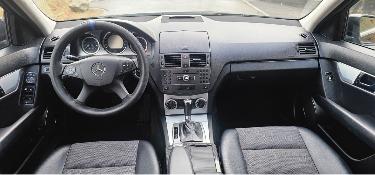 Mercedes-Benz Automobili: MERCEDES BENZ C250 – Usato da Gränichen venduto da R.7 1