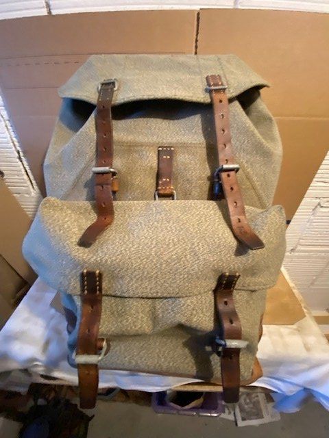 Schweizer Armee Rucksäcke: MILITÄR RUCKSACK  1963  CH ARMEE – Gebraucht aus Chur von silbermon