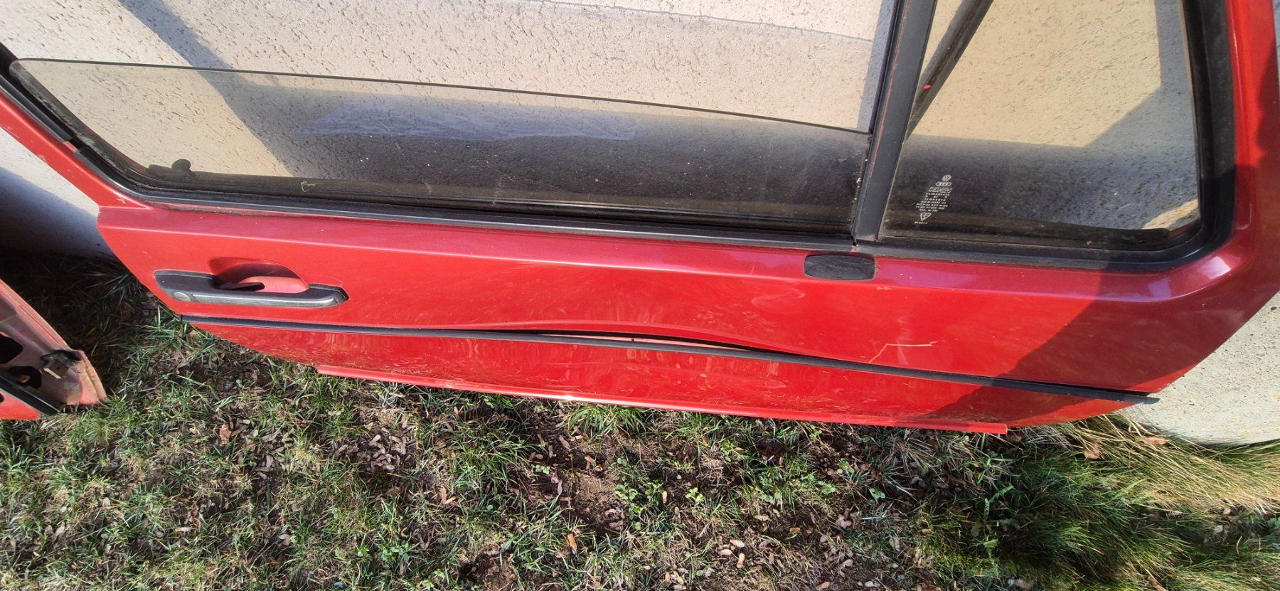 Volkswagen Tutti pezzi di ricambio auto: Golf 1, Jetta 1, Türen – Usato da Riggisberg venduto da Mahali04 2