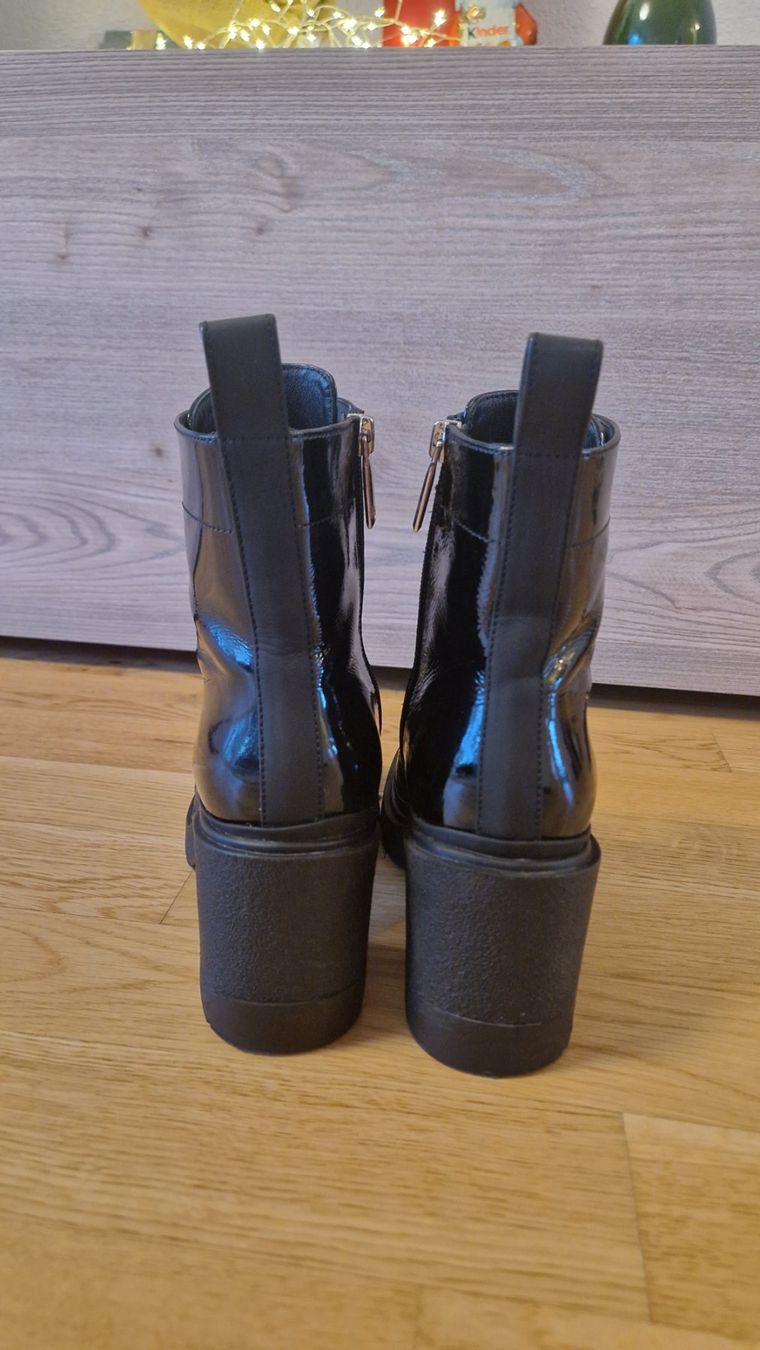 Scarpe da donna: Stiefel Boots Lackstiefel Vito Rossi 37 – Nuovo (secondo la descrizione) da Zug venduto da opo_cy5d 5