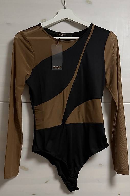 Top: Body – Nuovo e nell'imballaggio originale da Yverdon-les-Bains venduto da may_r5f7