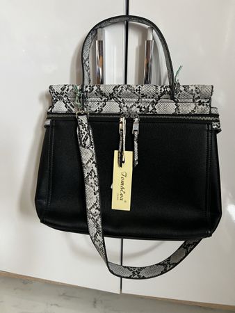 Handtasche Leder sac à main cuir Neu/f. Gekostet/coûté99 CHF