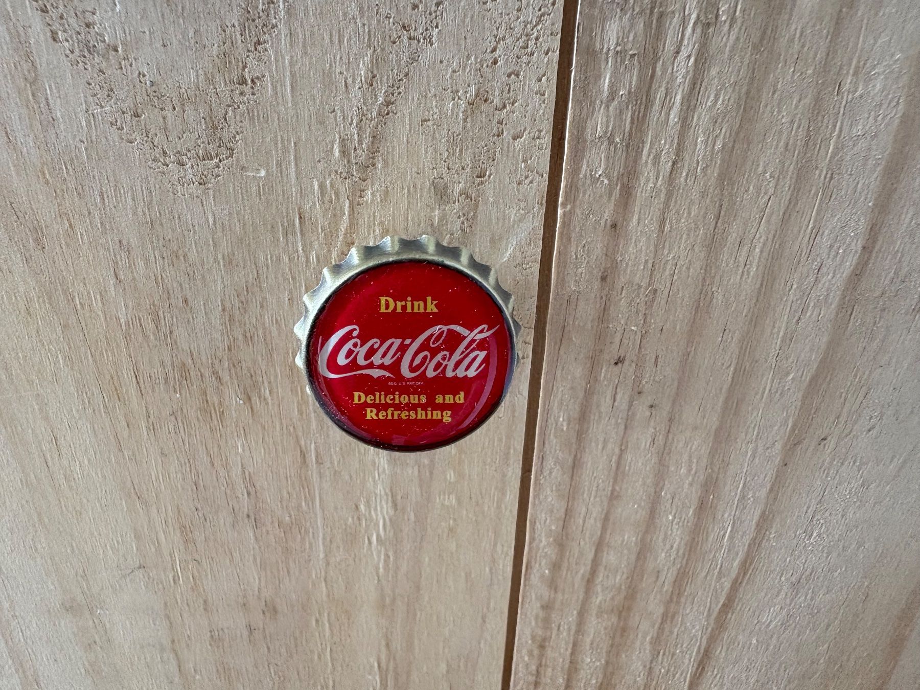 Toutes les décorations: Coca Cola, Möbelknauf, Metall, Griff – Neuf (Voir description) à Wetzikon ZH par Boldeagle01