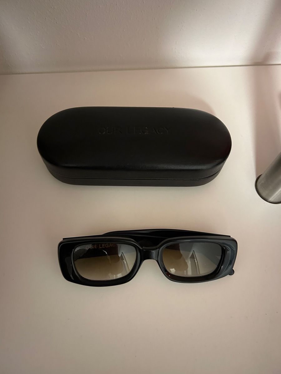 Lunettes & Verres: Our Legacy Black Samhain Sunglasses – D'occasion à Zürich par Secondhanddealer