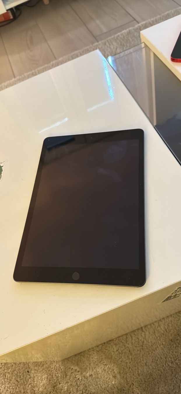 Apple Tablettes PC: iPad 9 – D'occasion à Bischofszell par emk_8td8 2