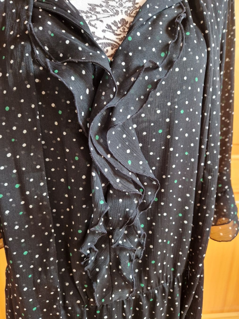 Marc Cain Vestiti: Kleid Marc Cain Tüll schwarz N5 – Usato da Lichtensteig venduto da Cocabana_16 4
