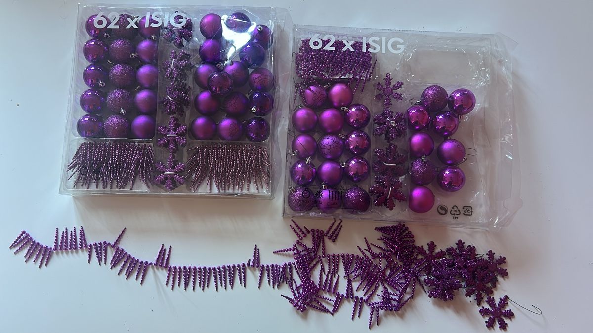 Ikea Tutte le decorazioni: Lot de décorations de Noël violettes – Nuovo (secondo la descrizione) da St-Prex venduto da mar_f6t6