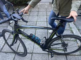 Rennvelo Kuota Kryon Carbon schwarz gelb guter Zustand