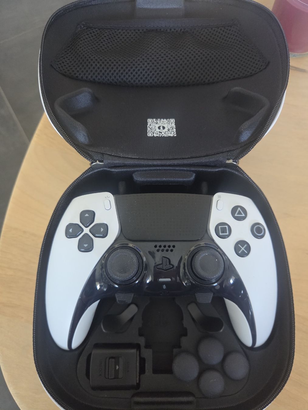 Sony Console: Plusieurs manettes à vendre – Nuovo (secondo la descrizione) da Aven venduto da gae_6krx 1