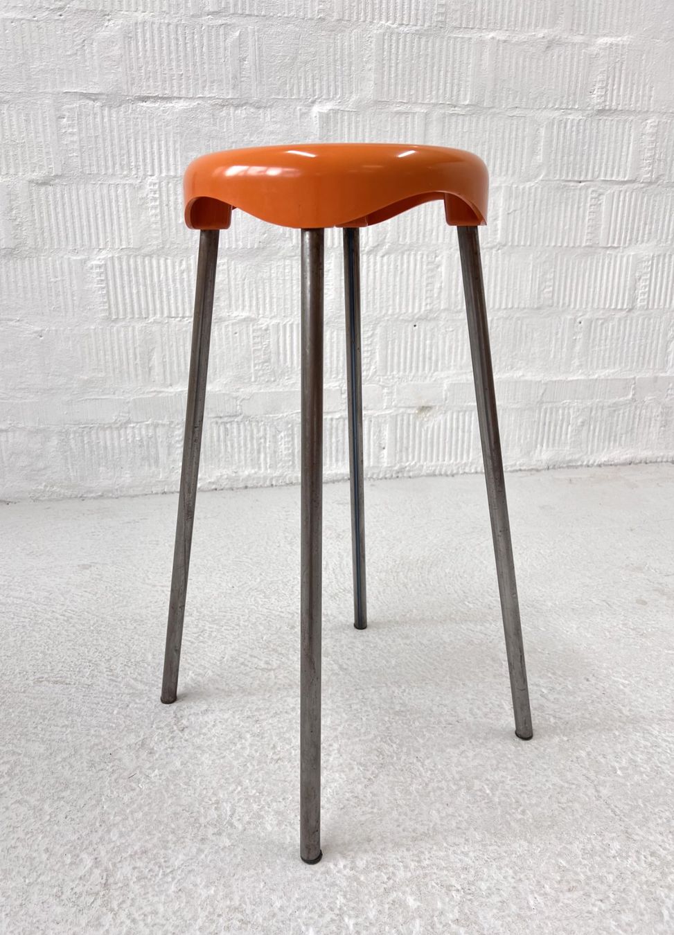 Hocker: S501 Hocker von Carrara & Matta – Gebraucht aus Walzenhausen von stilvollwohnen 3