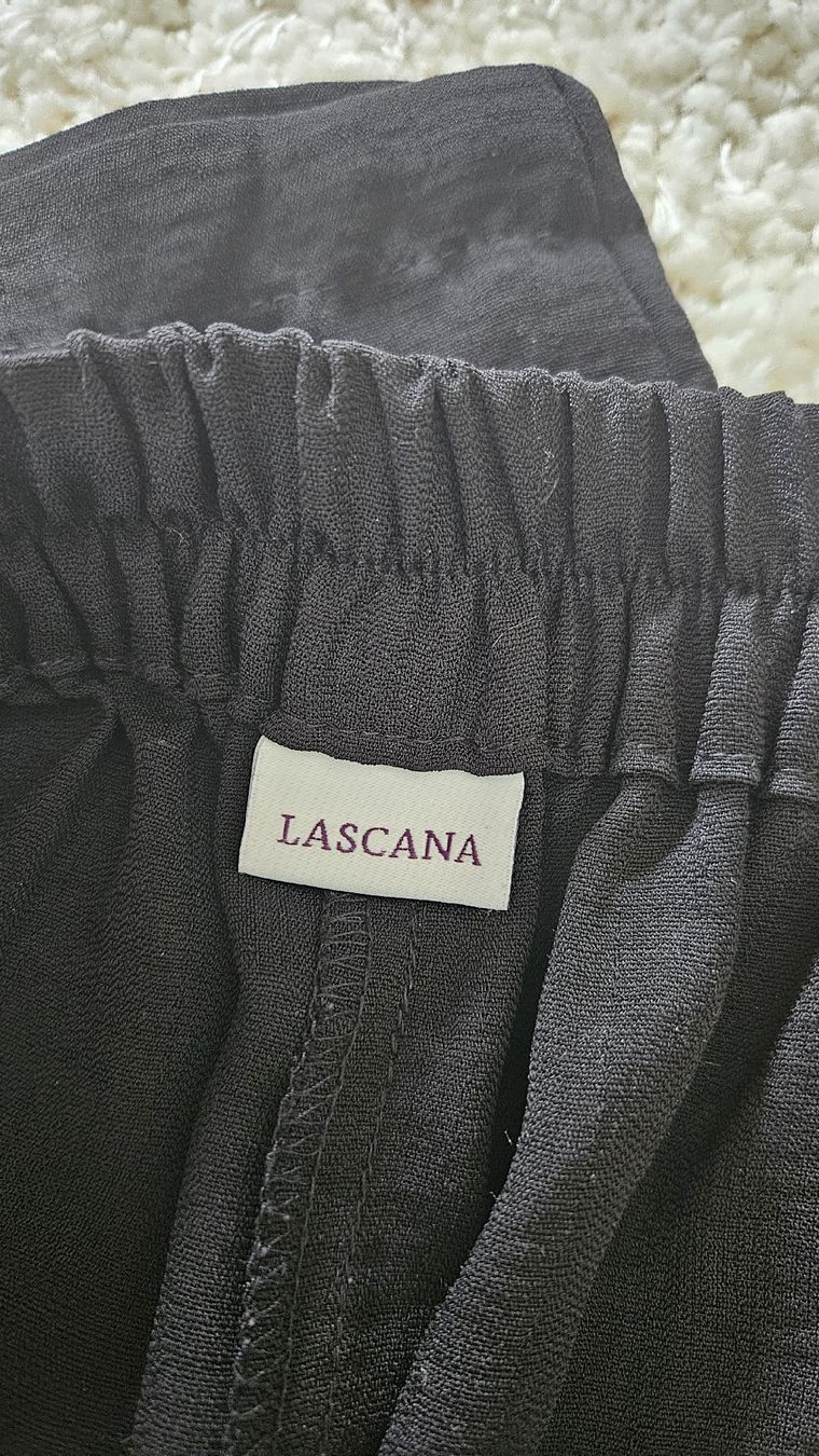 Lascana Pantaloni: Lascana Sommerhose schwarz, Gr. 36 – Usato da Hettlingen venduto da Leaena279 2