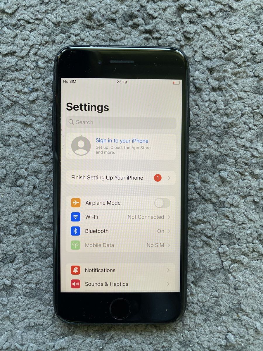 Apple Telefoni cellulari / Smartphones: iPhone 7 Noir - 128Go - N.2 – Usato da Genève venduto da eth_6qs6 2