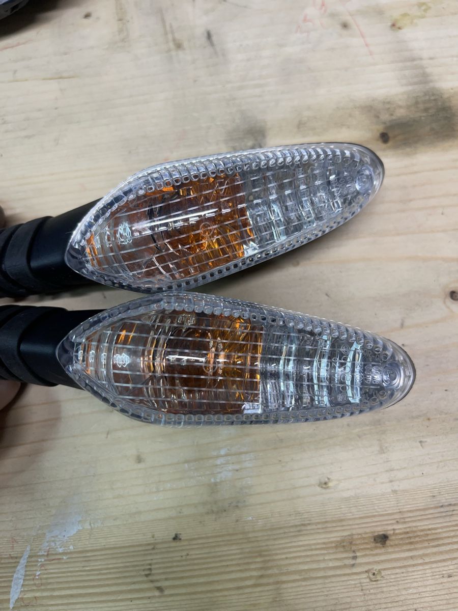 Ducati Alle Motorradersatzteile: Ducati original blinker L+R – Gebraucht aus Winterthur von Panagos 3