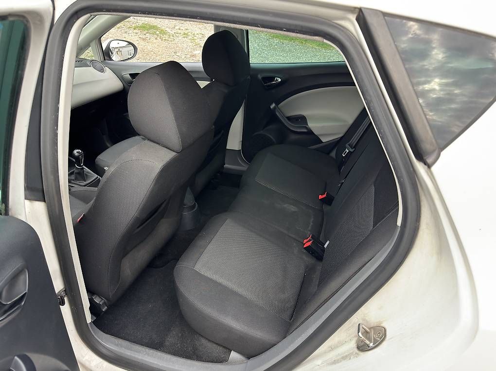Automobili: Seat Ibiza 1.6i (PER EXPORT) – Usato da Agno venduto da jonnyautosagl 3