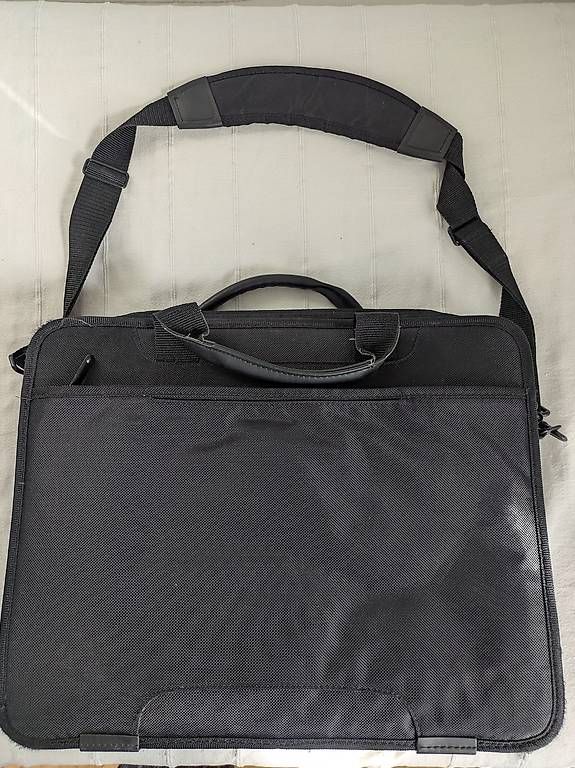 Borse: Laptop Tasche – Usato da Zürich venduto da fra_rgh5 1