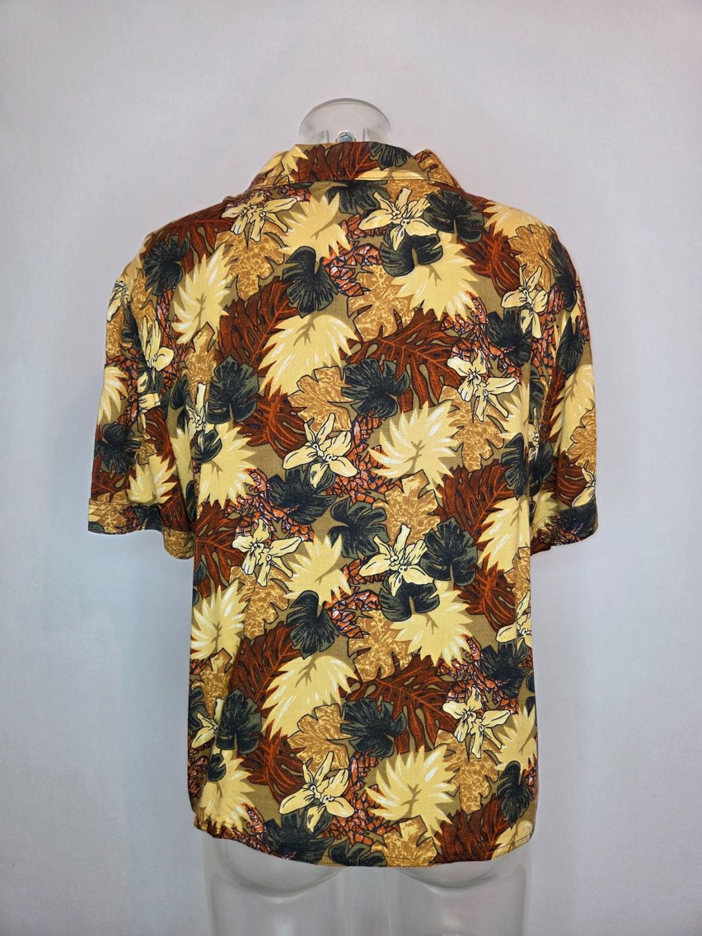 Camicette: Vintage Bluse mit Blumen-Blätter Print - M/L – Usato da Bern venduto da -Aniko- 2