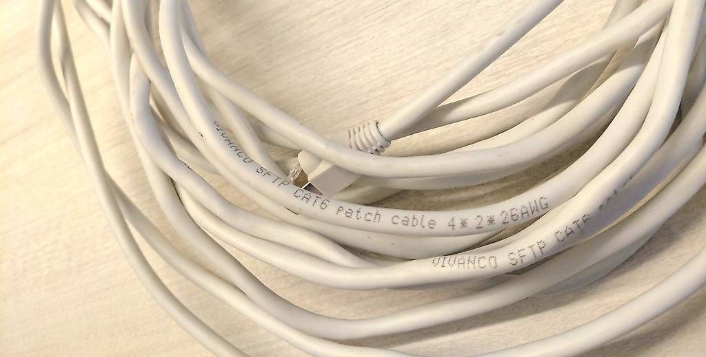 Cavi: Câble réseau 🔌 - 10m – Usato da St-Livres venduto da lune_bleue 2