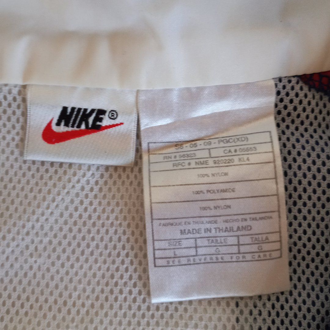 Nike Giacche: Vintage Nike Trackjacket (L) – Nuovo (secondo la descrizione) da Chamoson venduto da Sapoloshop 4