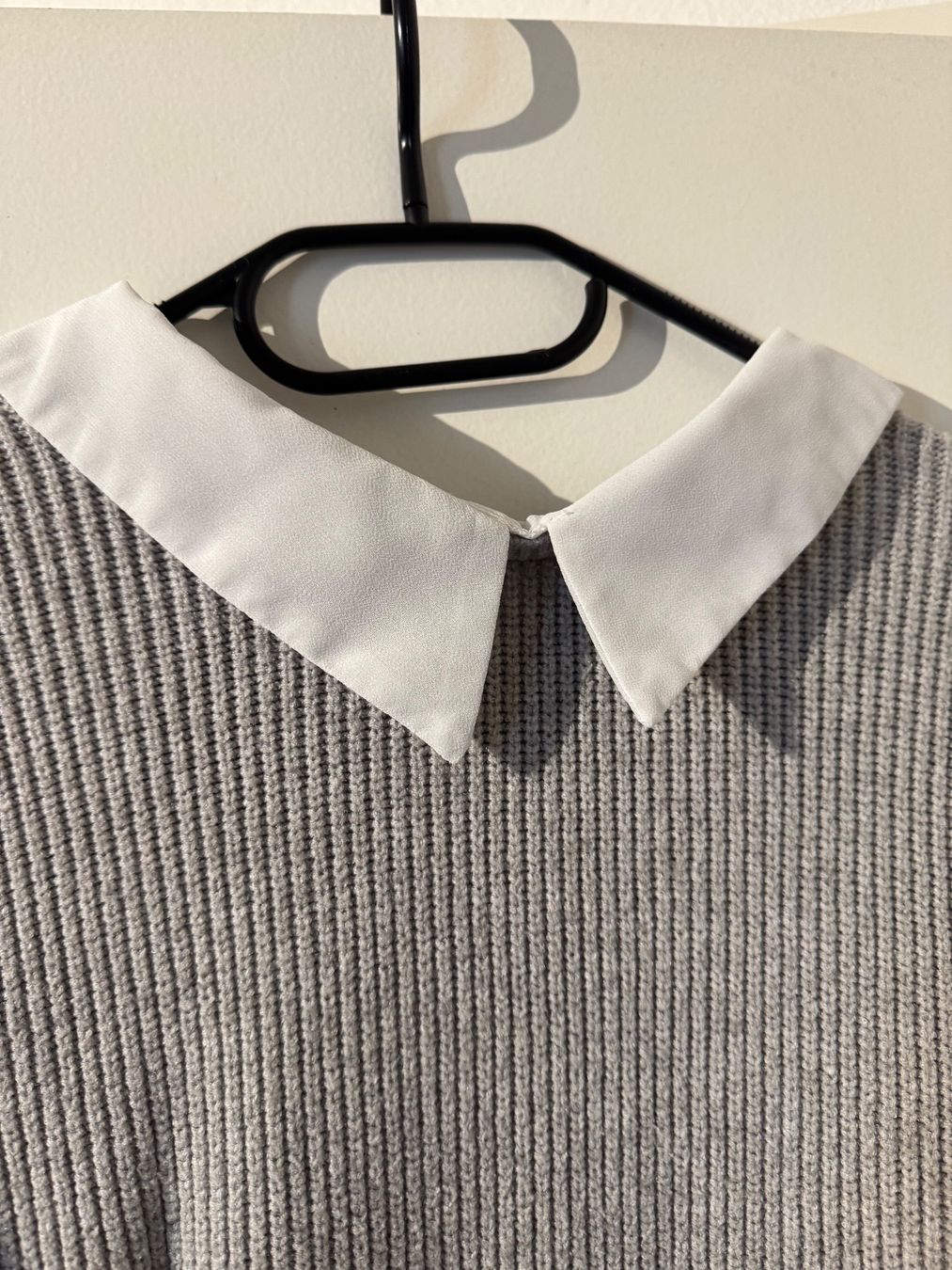 Maglioni & Felpe: Strickpullover mit Bluseneinsatz, Grau, Grösse S – Nuovo (secondo la descrizione) da Künten venduto da bel_6wn2 2