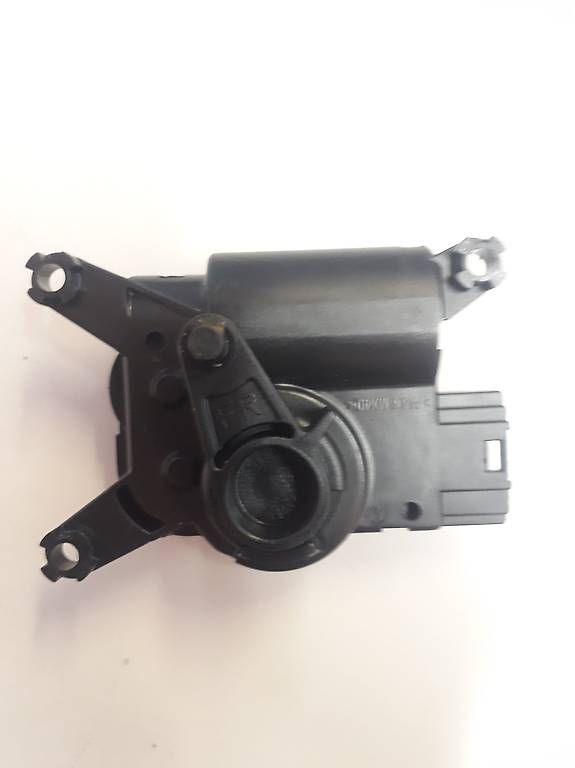 Audi Alle Autoersatzteile: Stellmotor Lüftung 7L0 907 511 AM – Gebraucht aus Schmerikon von 1qw2 2