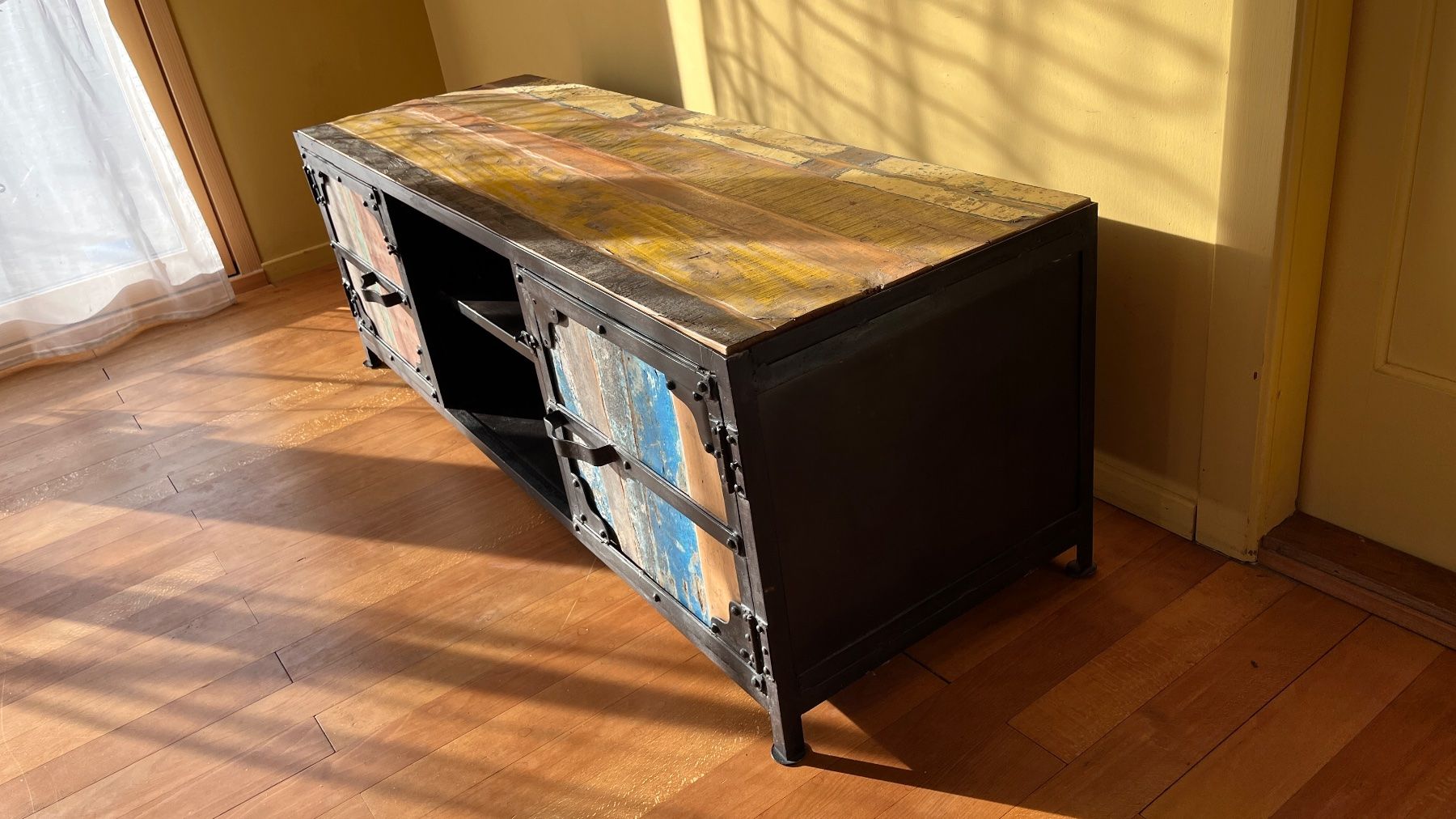 Mobili TV: Sideboard unikat / Industrie Design / altholz – Usato da Wilen b. Wil venduto da schoggibueb84 3
