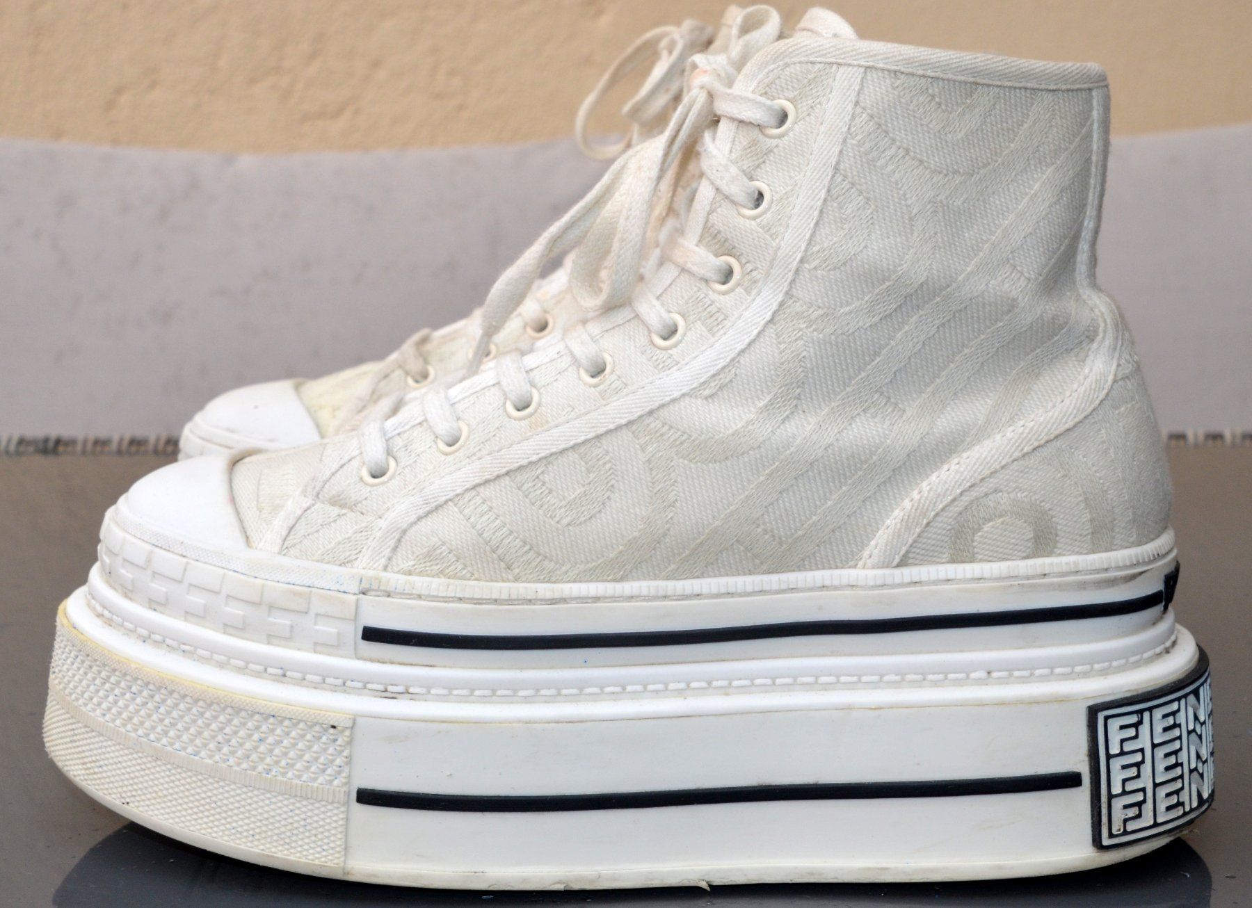 Fendi Damenschuhe: Fendi Sneakers  .37 – Gebraucht aus Collonges von arashee 5