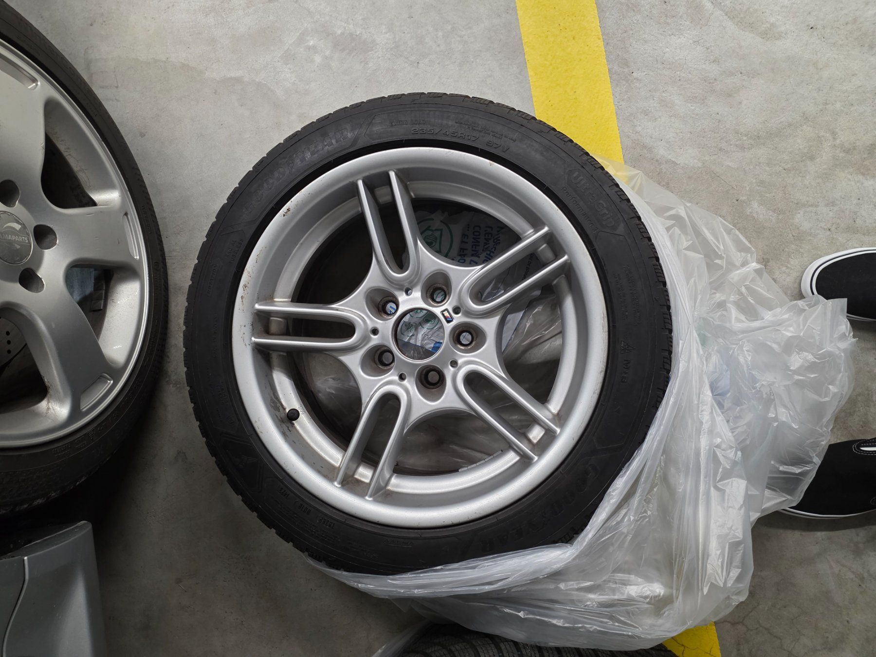 BMW Pneumatici & Ruote complete: E39 Styling 66 Winterkompletträder – Usato da Zürich venduto da LL94 1