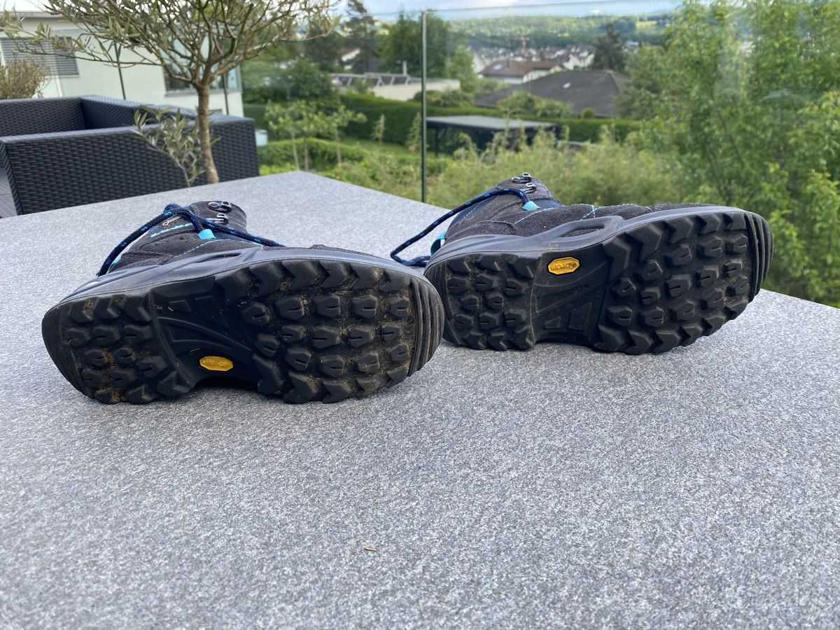 Lowa Herrenschuhe: Wanderschuhe – Gebraucht aus Watt von yaelD 6