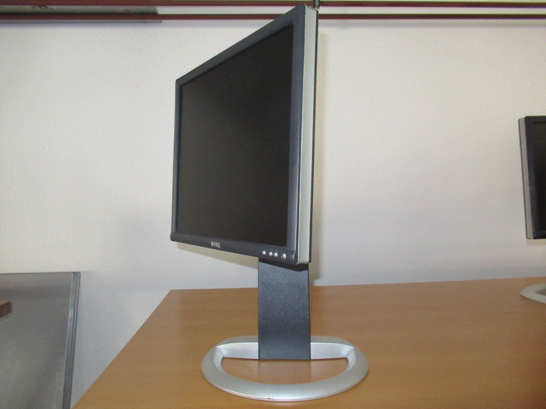 Dell PC: Neuwertiger Dell Bildschirm – Usato da Ebmatingen venduto da top-zuerich 2