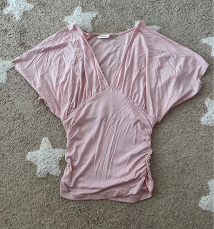 T-shirt rose Bershka taille S, drapé et froncé, idéal été