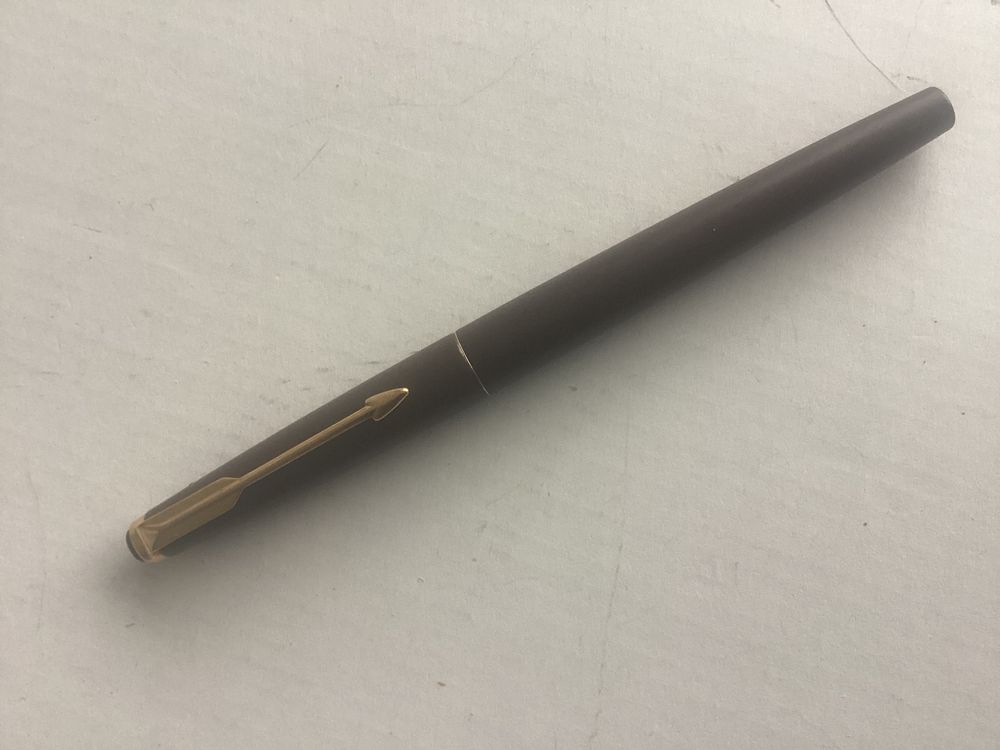 Stylo Plume Parker Ellipse Rare - Résine Brune Irisée, Plume Or 18 Carats, Occasion