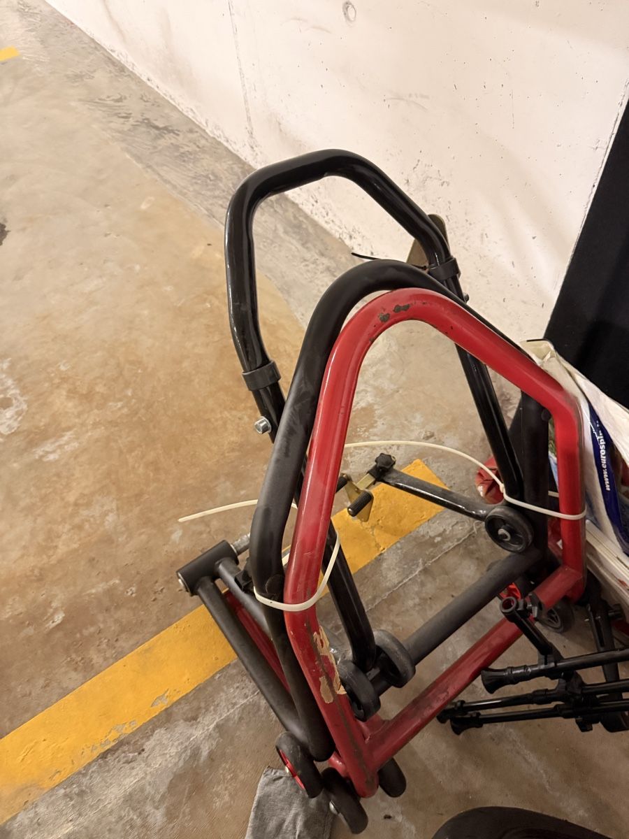 Stander: 3x Motorrad Ständer – Usato da Stäfa venduto da cri_822m 1