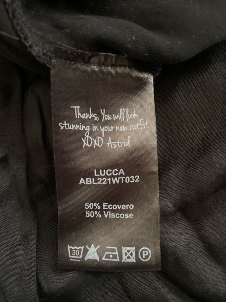 Hosen: Schwarze Sommerhose🖤 – Gebraucht aus Alpnach Dorf von melbb 3