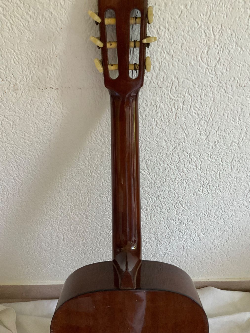 Musikinstrumente: Klassische Gitarre .  Top Zustand – Gebraucht aus Bern von jas_8tz2 1