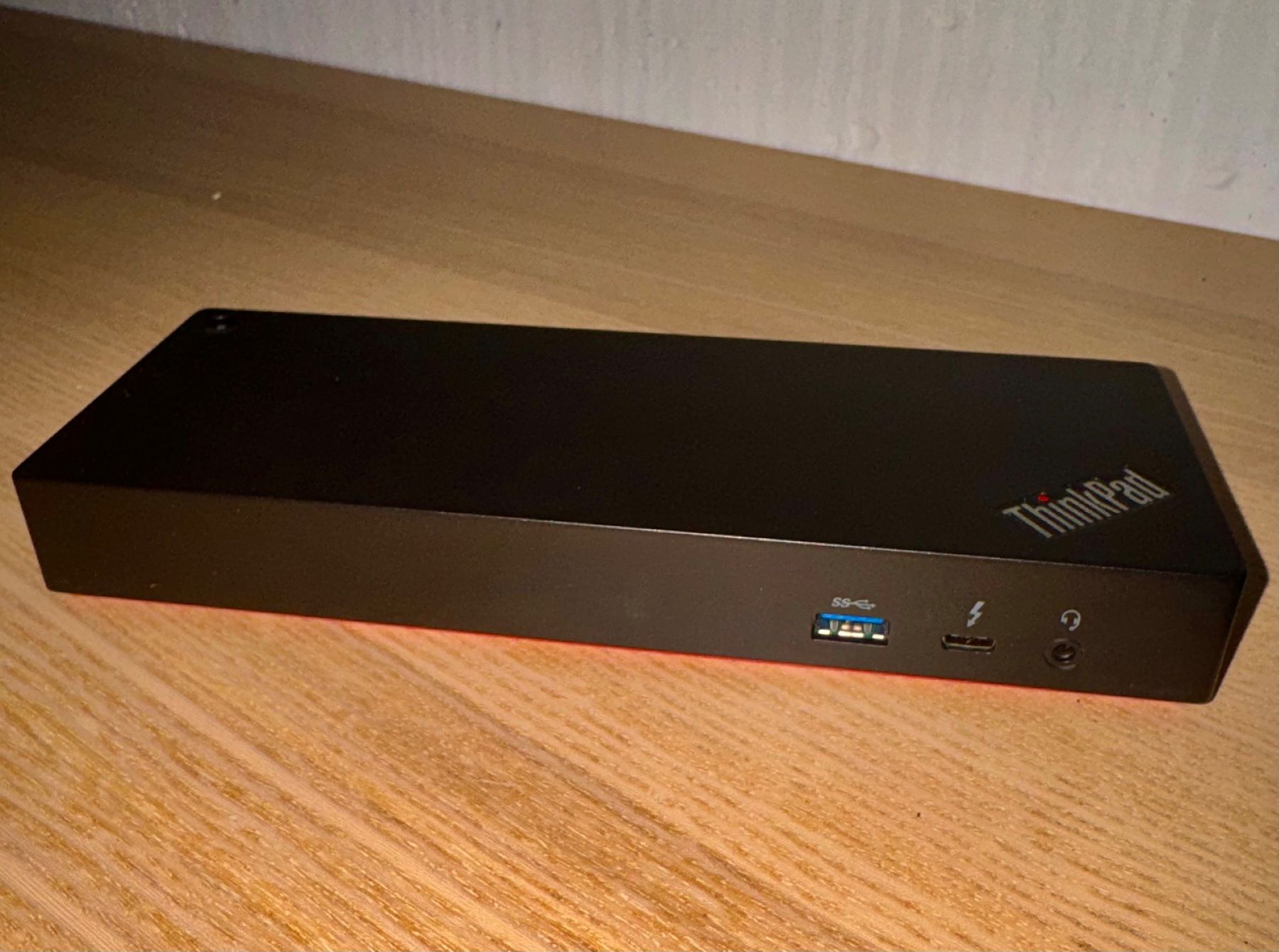 Lenovo Docking station: Lenovo ThinkPad Thunderbolt 3 Dock Gen 2 – D'occasion à Zürich par matteo_2102 1