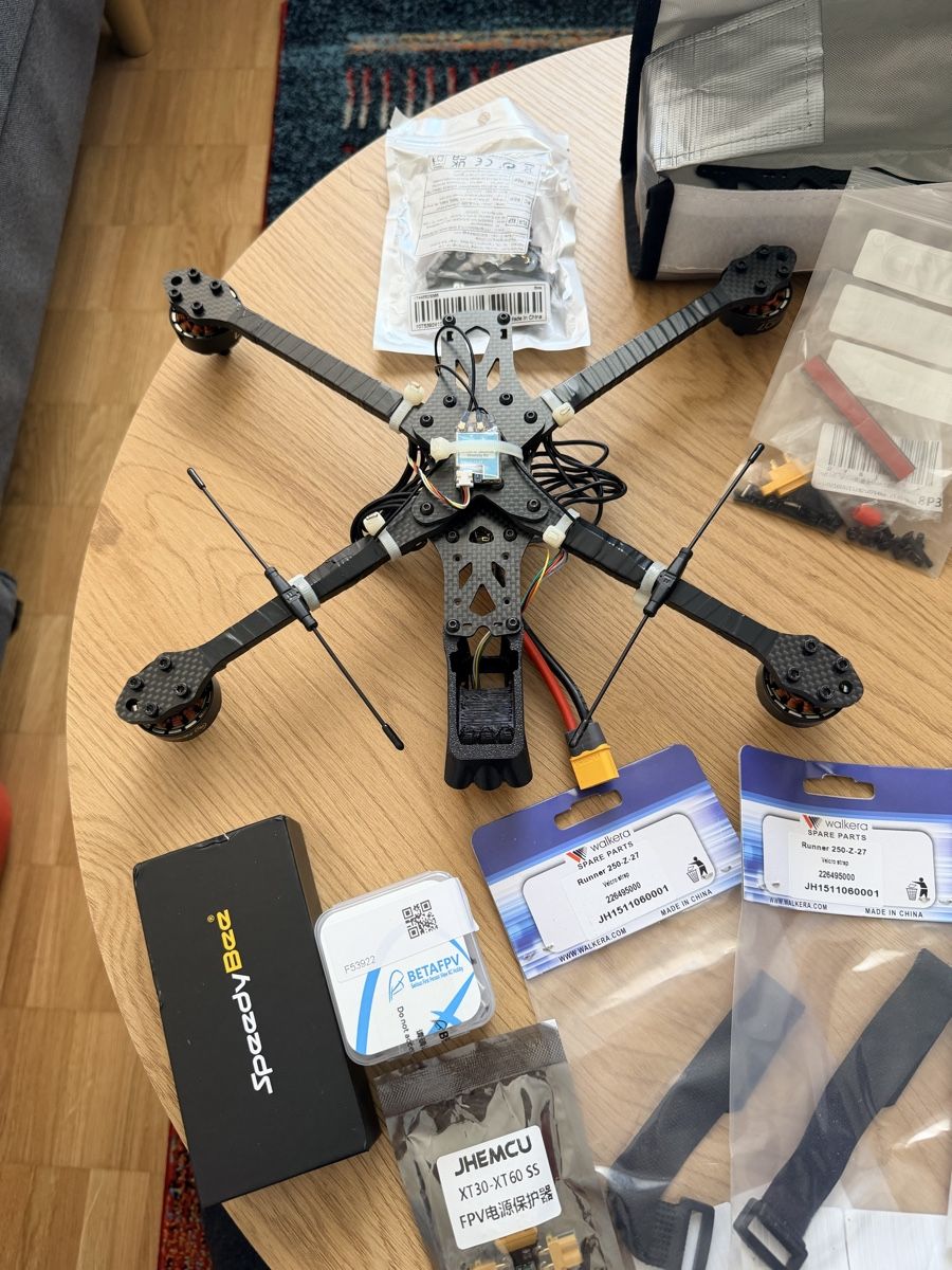 Modellismo RC: RC-Drohne mit Div.Teile – Usato da St.Gallen venduto da AllesVerkaufKauf-SG 2