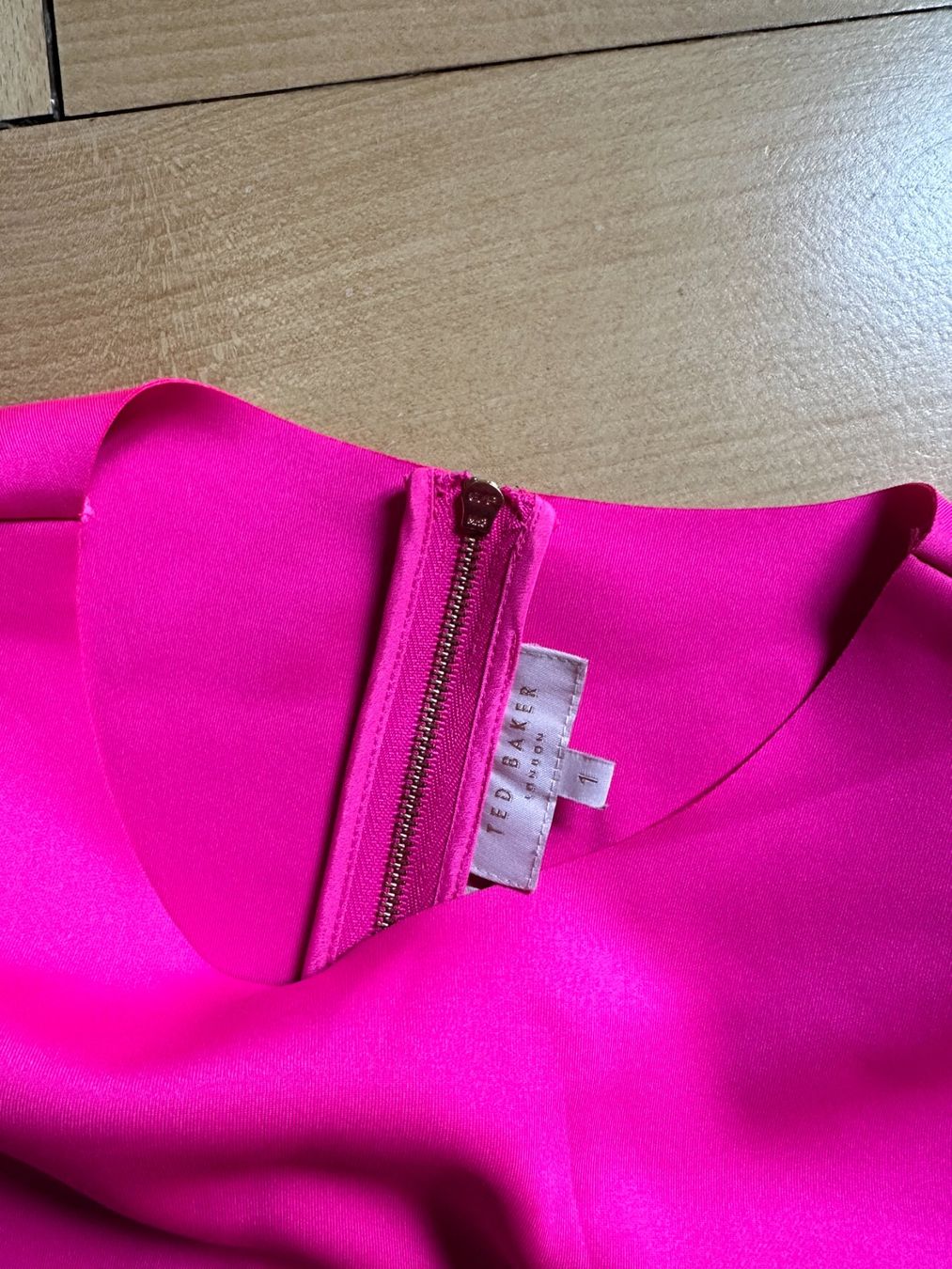 Ted Baker Tuniche: TED BAKER - Oberteil pink XS – Usato da Zürich venduto da Diazaio 3